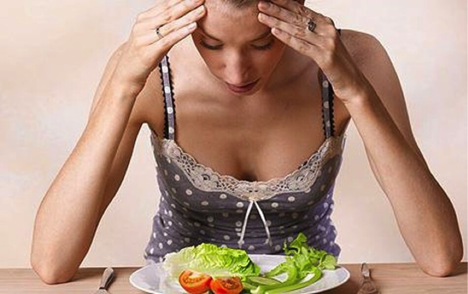 Rối loạn ăn uống một trong những nguyên nhân gây loãng xương ở phụ nữ